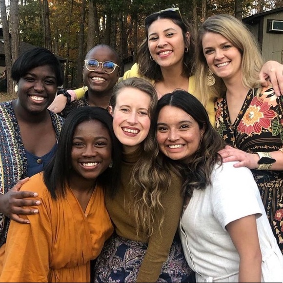 Meet your Posher, Allie - Picture 3 of 3